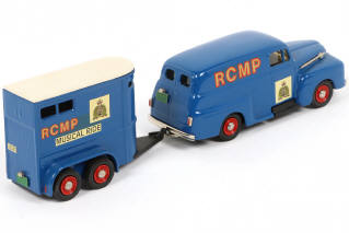 Lot 154 - BROOKLIN MODELS (GB) (1)