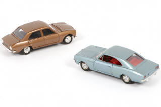 Lot 415 - DINKY TOYS (FRANCE) (2)