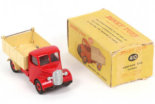 Lot 376 - DINKY TOYS (GB) (1)
