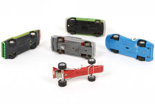 Lot 422 - DINKY TOYS (FRANCE) (4)