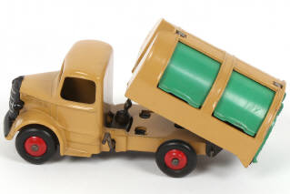 Lot 370 - DINKY TOYS (GB) (1)