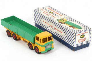 Lot 378 - DINKY TOYS (GB) (1)