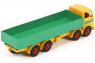 Lot 378 - DINKY TOYS (GB) (1)
