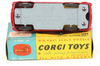 Lot 185 - CORGI TOYS (GB) (1)