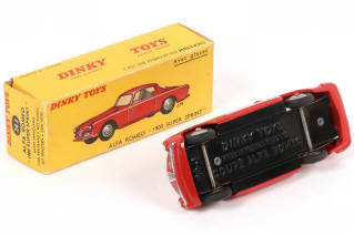 Lot 271 - DINKY TOYS (FRANCE) (1)
