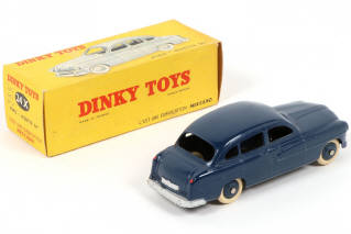 Lot 279 - DINKY TOYS (FRANCE) (1)