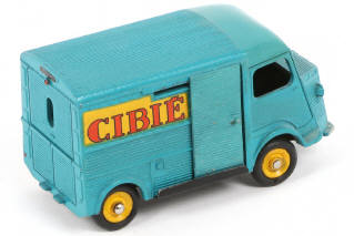 Lot 139 - DINKY TOYS (FRANCE) (1)