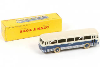 Lot 284 - DINKY TOYS (FRANCE) (1)