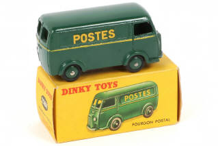 Lot 136 - DINKY TOYS (FRANCE) (1)