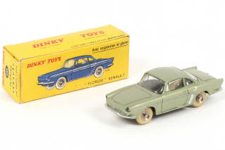 Lot 301 - DINKY TOYS (FRANCE) (1)