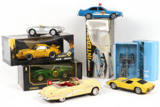Lot 60 - DIVERS (7)
