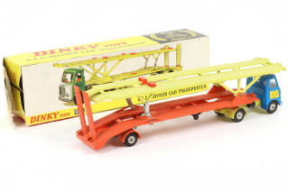 Lot 261 - DINKY TOYS (GB) (1)