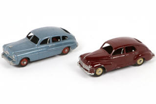 Lot 314 - DINKY TOYS (FRANCE) (2)