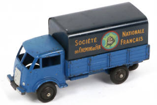 Lot 137 - DINKY TOYS (FRANCE) (1)