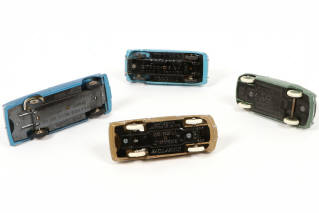 Lot 320 - DINKY TOYS (FRANCE) (4)