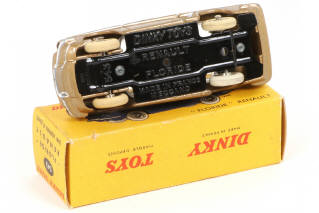 Lot 302 - DINKY TOYS (FRANCE) (1)