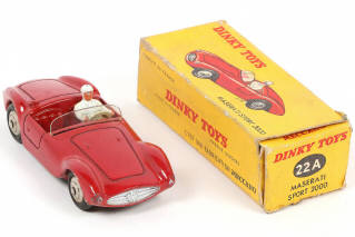 Lot 265 - DINKY TOYS (FRANCE) (1)