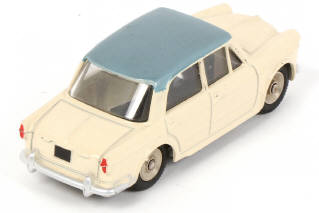 Lot 330 - DINKY TOYS (FRANCE) (1)