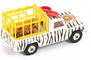 Lot 60 - CORGI TOYS (GB) (1)