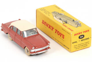 Lot 339 - DINKY TOYS (FRANCE) (1)