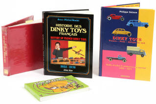 Lot 7 - DIVERS (3)