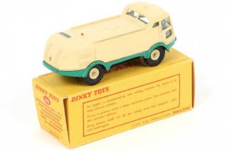 Lot 342 - DINKY TOYS (FRANCE) (1)