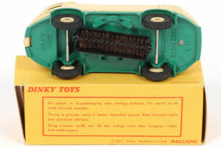 Lot 342 - DINKY TOYS (FRANCE) (1)