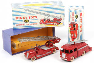 Lot 348 - DINKY TOYS (FRANCE) (2)