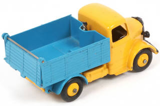 Lot 275 - DINKY TOYS (GB) (1)
