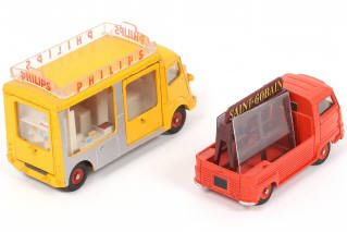 Lot 355 - DINKY TOYS (FRANCE) (2)