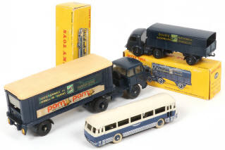 Lot 357 - DINKY TOYS (FRANCE) (3)
