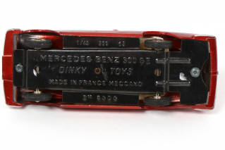 Lot 343 - DINKY TOYS (FRANCE) (1)