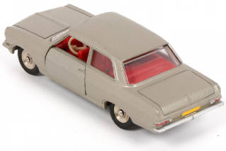 Lot 347 - DINKY TOYS (FRANCE) (1)