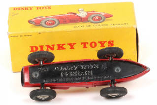 Lot 328 - DINKY TOYS (FRANCE) (1)