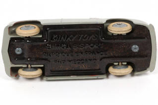 Lot 327 - DINKY TOYS (FRANCE) (1)