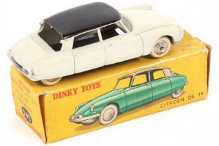 Lot 330 - DINKY TOYS (FRANCE) (1)