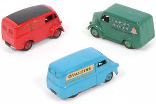 Lot 320 - DINKY TOYS (GB) (3)