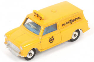 Lot 312 - DINKY TOYS (GB) (1)