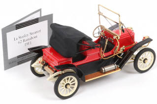 Lot 28 - FRANKLIN MINT (USA) (1)