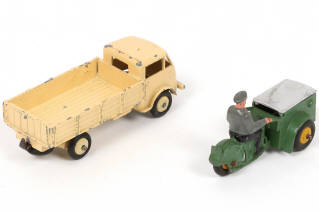 Lot 364 - DINKY TOYS (FRANCE) (2)