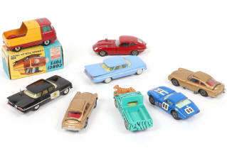 Lot 200 - CORGI TOYS (GB) (8)