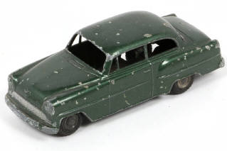 Lot 124 - LION-CAR (DANEMARK) (1)