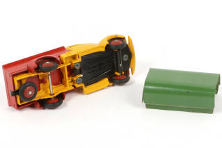 Lot 359 - DINKY TOYS (FRANCE) (1)