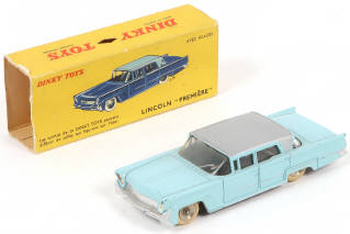 Lot 342 - DINKY TOYS (FRANCE) (1)