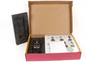 Lot 244 - MEZCO TOYS (CHINE) (1)