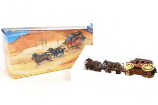 Lot 275 - DIVERS (3)