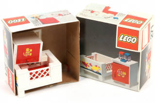 Lot 216 - LEGO (DANEMARK) (4)