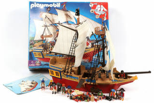 Lot 229 - PLAYMOBIL (ALLEMAGNE) (1)