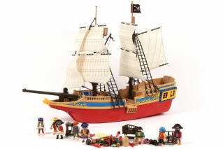 Lot 229 - PLAYMOBIL (ALLEMAGNE) (1)
