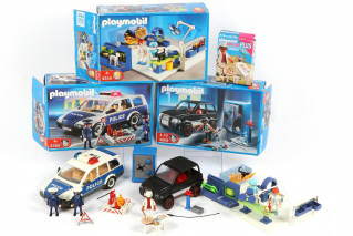 Lot 231 - PLAYMOBIL (ALLEMAGNE) (4)